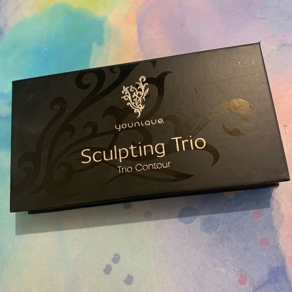 Younique - sculpting trio